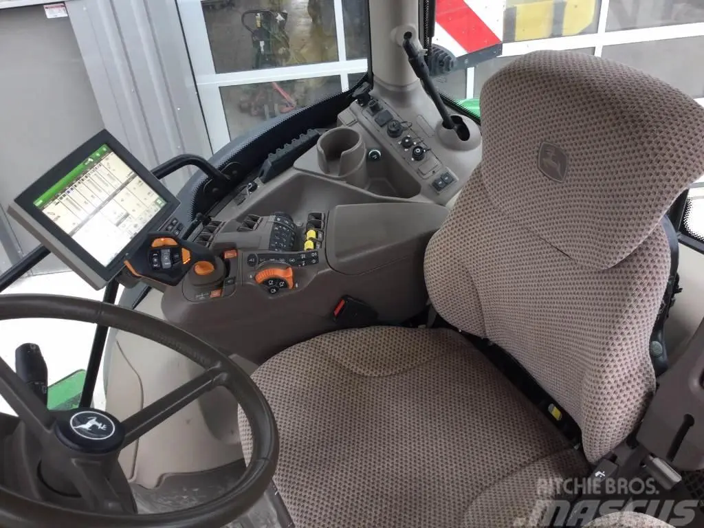John Deere 6250R